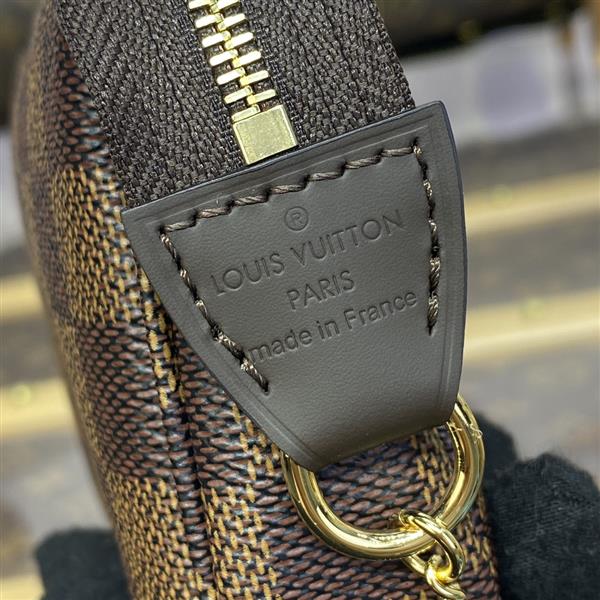 2026124142624374 580